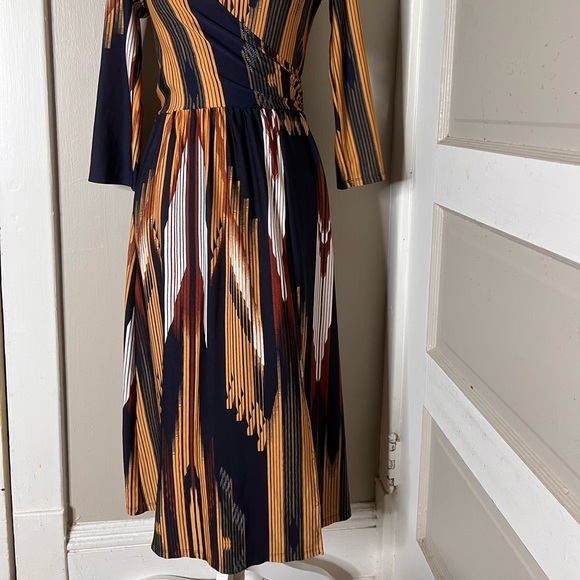Women’s Charlotte Russe Wrap Dress - Picture 2 of 4